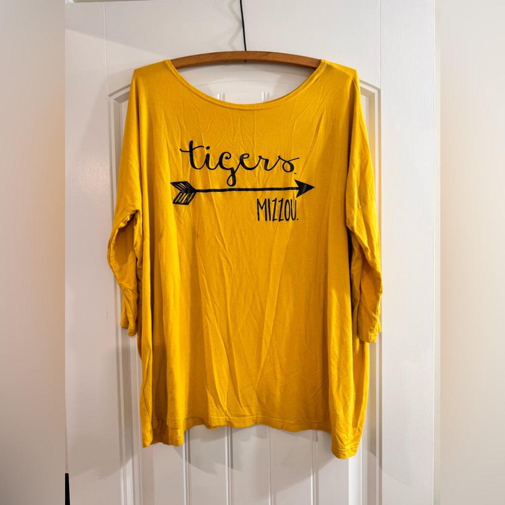 Piko Mizzou Tigers Shirt Size - S